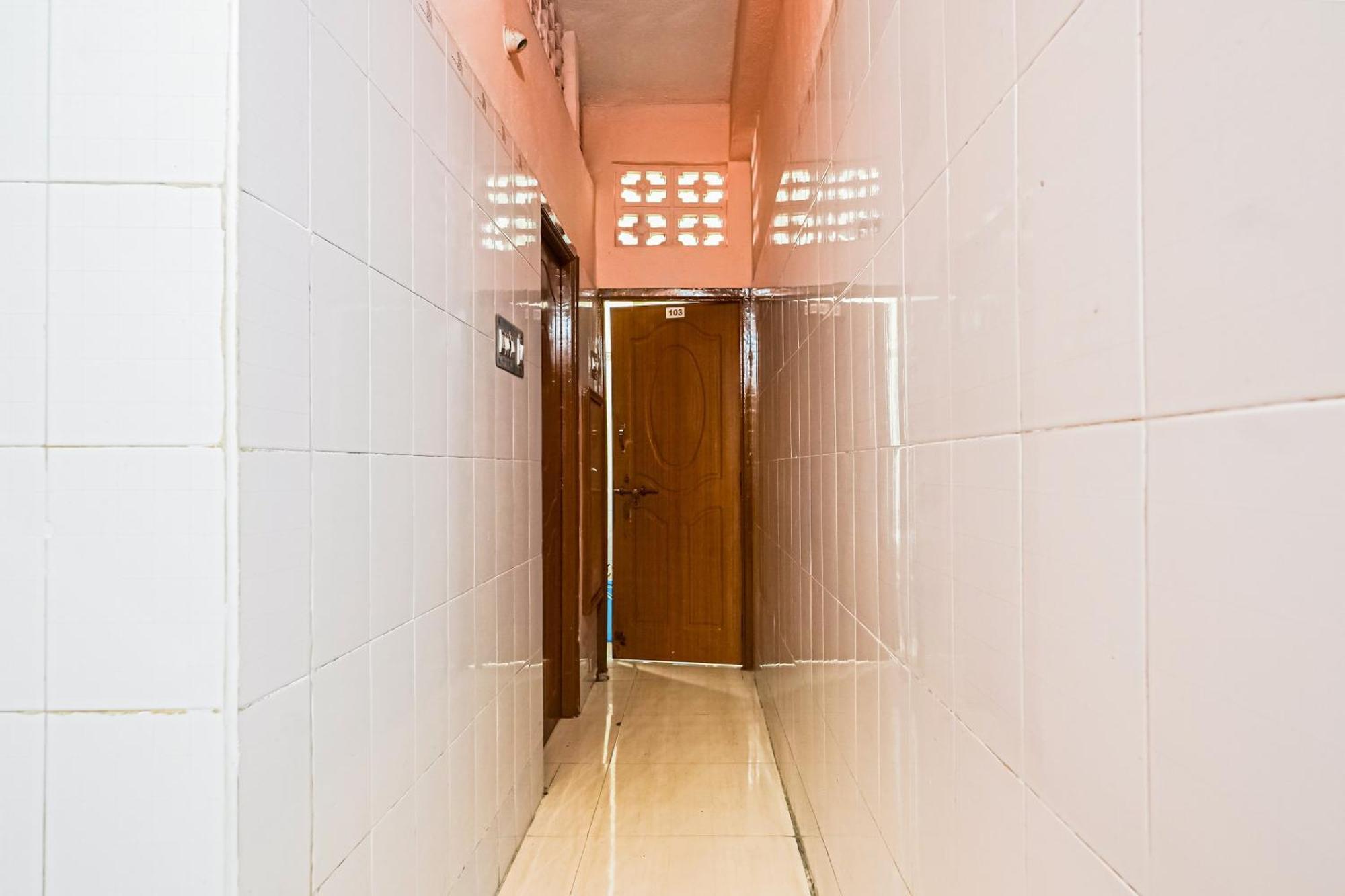 Spot On Venkata Sai Residency Tirupati Exterior foto